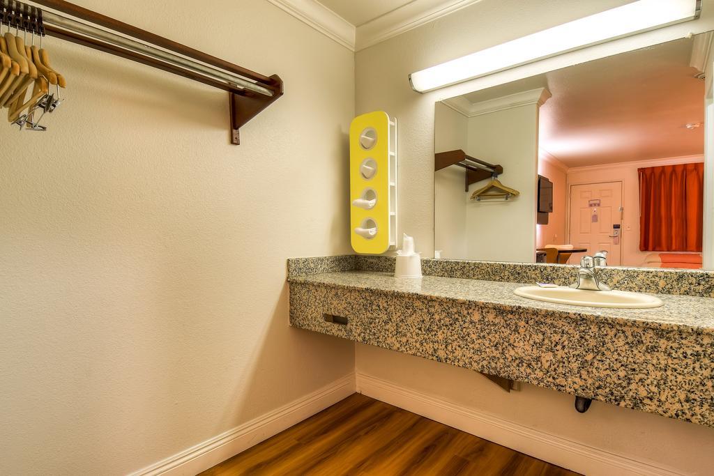 Motel 6-Menifee, Ca エクステリア 写真