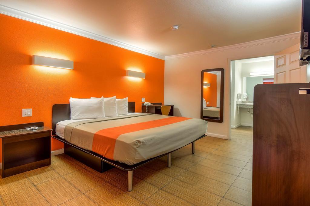 Motel 6-Menifee, Ca エクステリア 写真