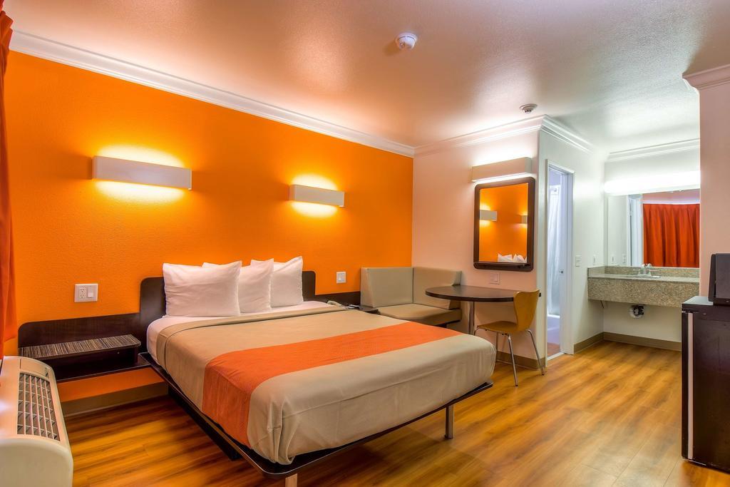 Motel 6-Menifee, Ca エクステリア 写真