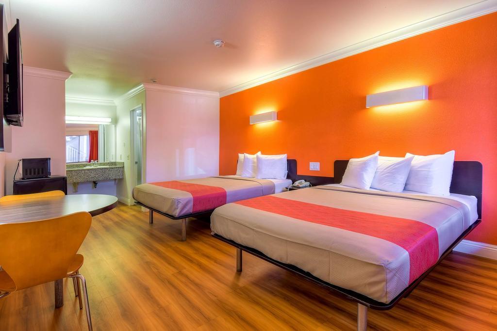 Motel 6-Menifee, Ca エクステリア 写真