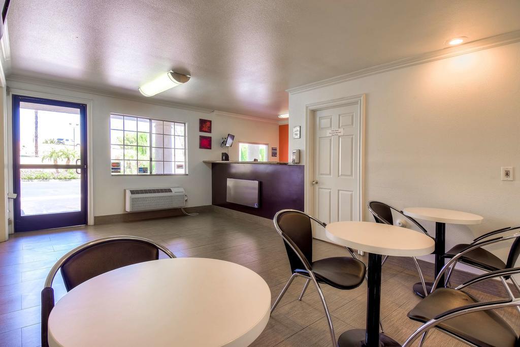Motel 6-Menifee, Ca エクステリア 写真